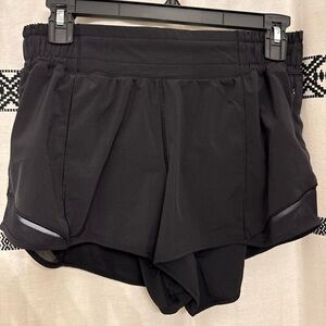 Black Women's Lululemon Hotty Hot Shorts